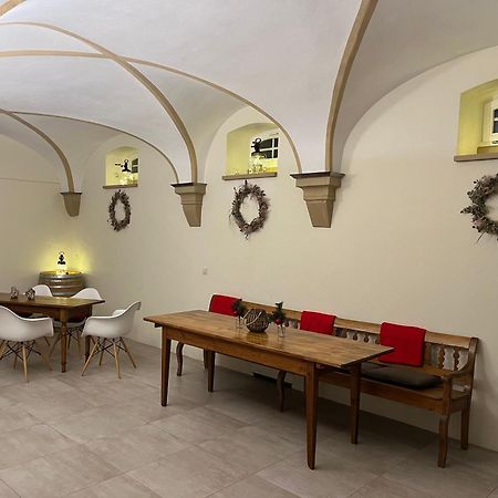 Karlbacher Domizil Ferienwohnungen Grosskarlbach Buitenkant foto