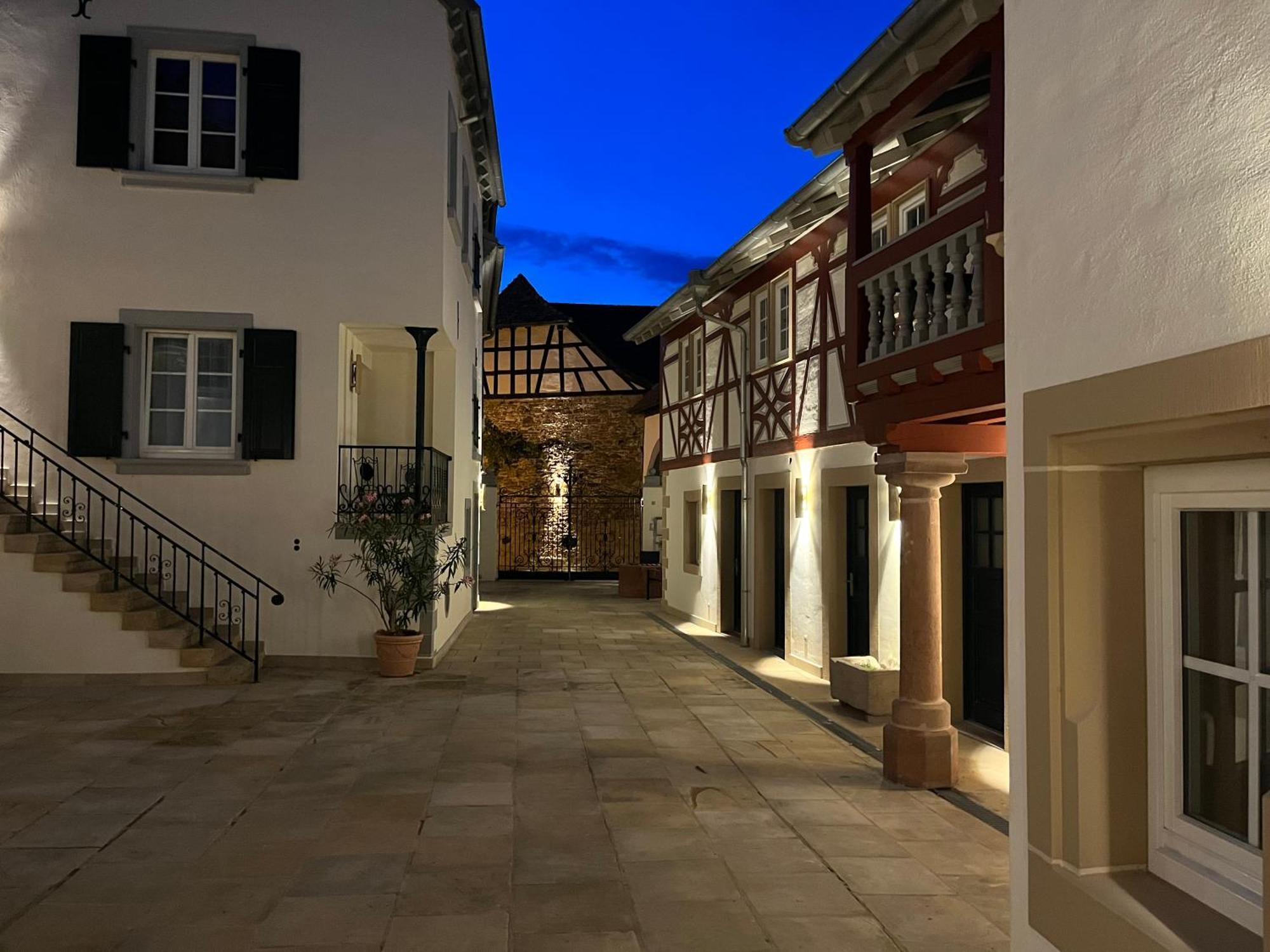 Karlbacher Domizil Ferienwohnungen Grosskarlbach Buitenkant foto